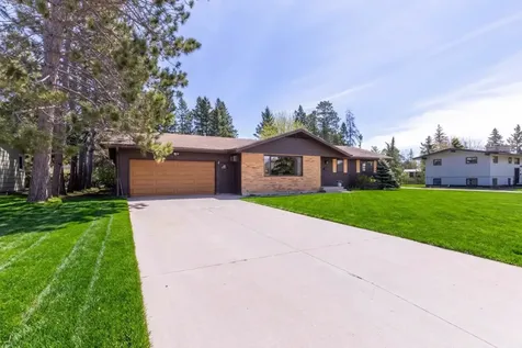 910 SW 4th Avenue Grand Rapids MN 55744
