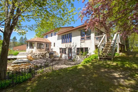 33175 N Lakes Trail Lindstrom MN 55045