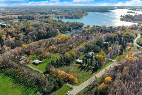 33175 N Lakes Trail Lindstrom MN 55045