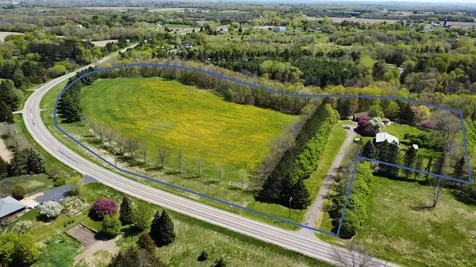 33175 N Lakes Trail Lindstrom MN 55045