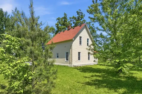 8005 381st Avenue NW Dalbo MN 55017