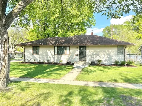 2113 9 1/2 Street N Fargo ND 58102