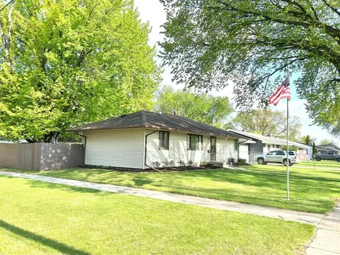 2113 9 1/2 Street N Fargo ND 58102