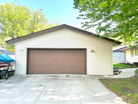 2113 9 1/2 Street N Fargo ND 58102
