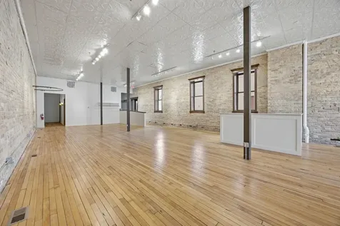 716 Main Avenue Fargo ND 58103
