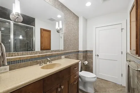 1907 Goodrich Avenue Saint Paul MN 55105