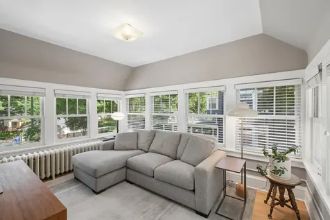 1907 Goodrich Avenue Saint Paul MN 55105