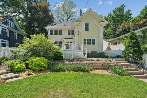 1907 Goodrich Avenue Saint Paul MN 55105