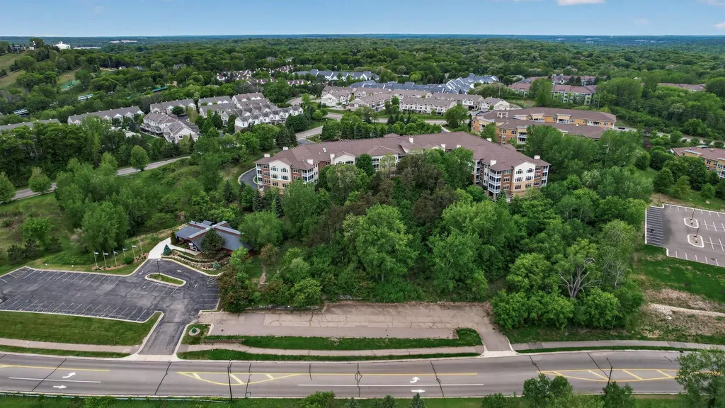 15080 Buck Hill Road Burnsville MN 55306
