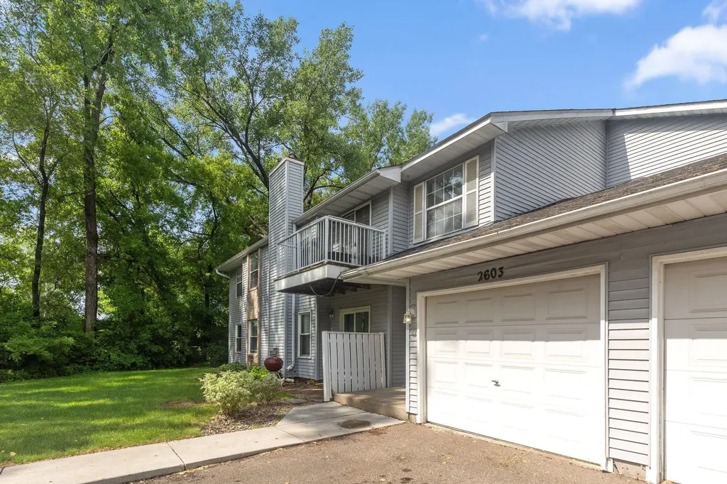2607 Innsbruck Trail New Brighton MN 55112