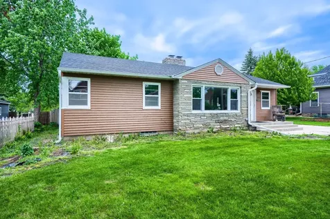 212 Woodley Street W Northfield MN 55057
