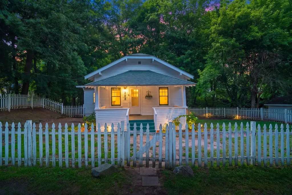 355 West Street Taylors Falls MN 55084