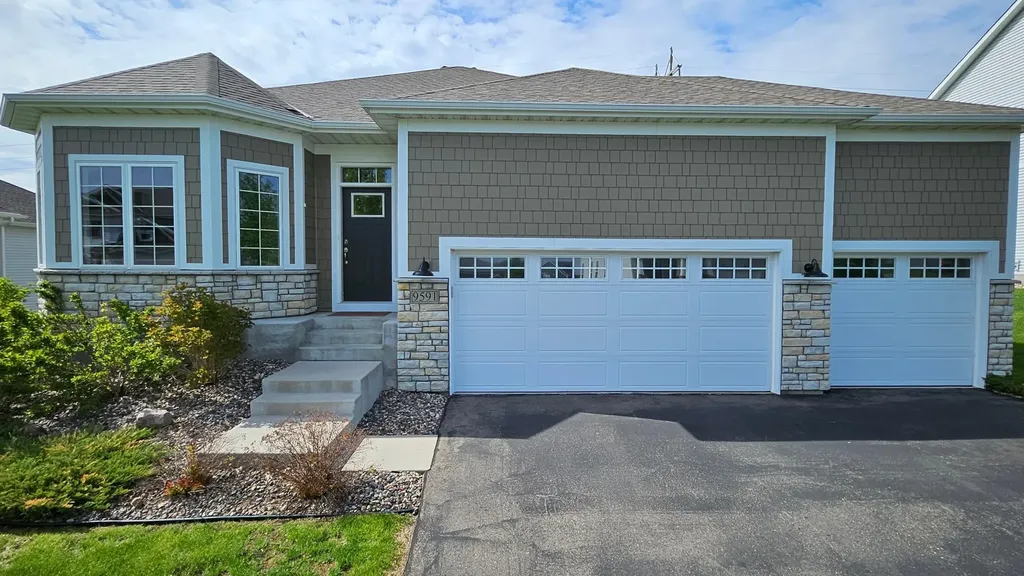 9591 James Circle N Lake Elmo MN 55042