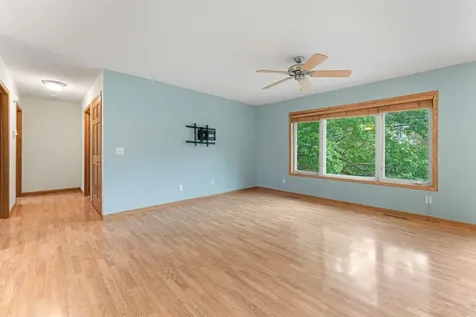 178 Minnesota Avenue Roseville MN 55113