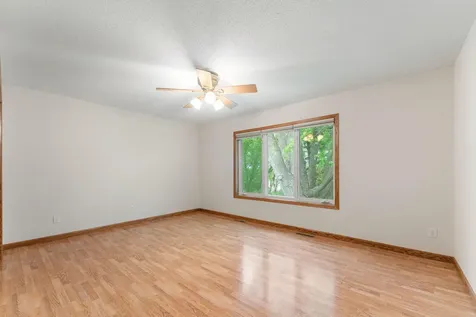 178 Minnesota Avenue Roseville MN 55113