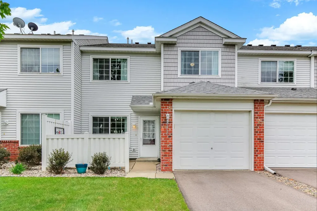6458 158th Street W Apple Valley MN 55124