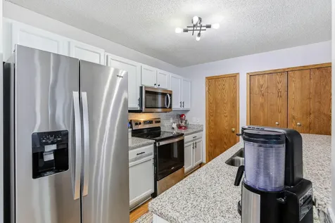 6458 158th Street W Apple Valley MN 55124