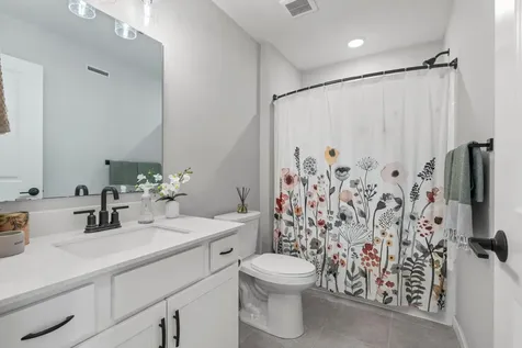 5872 156th Way Apple Valley MN 55124