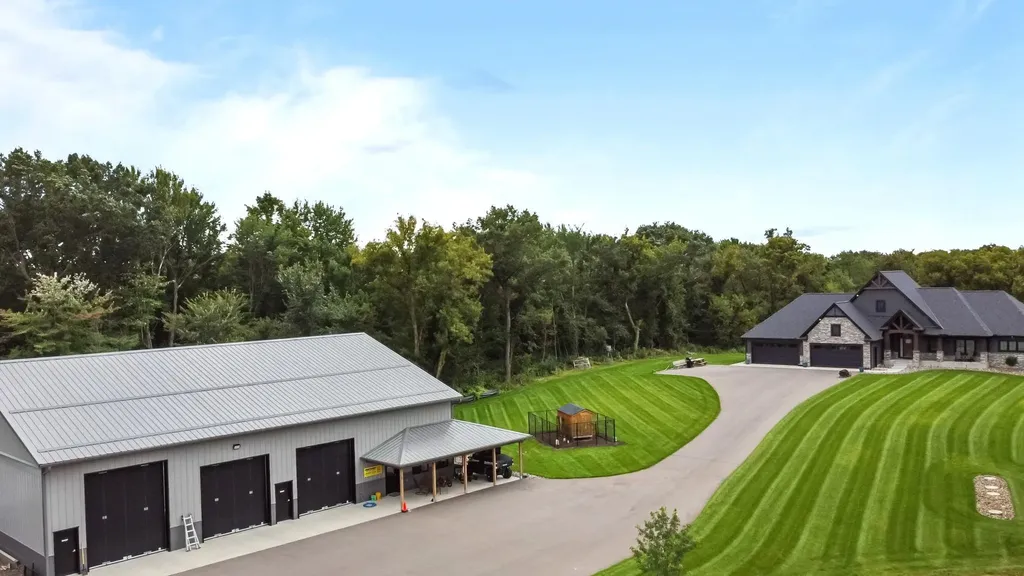18540 Flamingo Street NW Cedar MN 55011