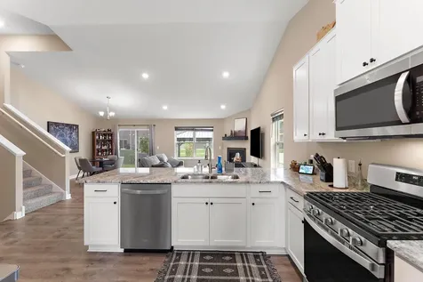 13760 Carrakay Way Rosemount MN 55068