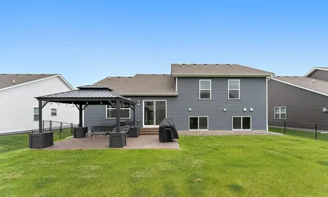 13760 Carrakay Way Rosemount MN 55068