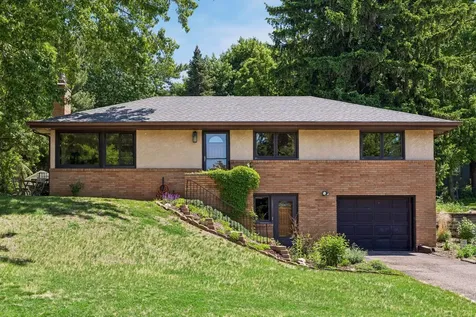 2356 Tophill Circle Roseville MN 55113