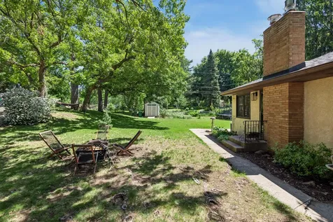2356 Tophill Circle Roseville MN 55113