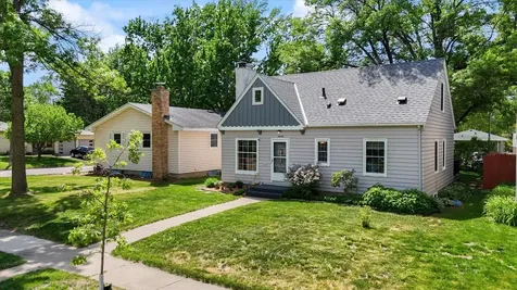 3805 Zenith Avenue N Robbinsdale MN 55422