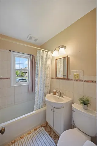 3805 Zenith Avenue N Robbinsdale MN 55422