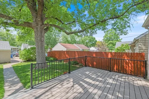 3805 Zenith Avenue N Robbinsdale MN 55422
