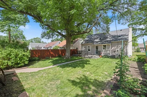 3805 Zenith Avenue N Robbinsdale MN 55422
