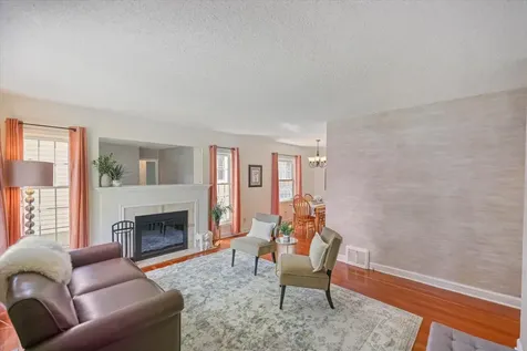 3805 Zenith Avenue N Robbinsdale MN 55422