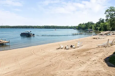 Cragun's Hillside #703 6 Bdrm Cronobles Court East Gull Lake MN 56401