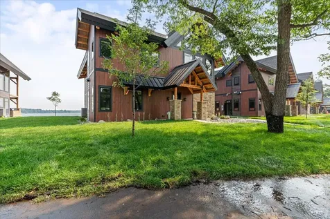 Cragun's Hillside #703 6 Bdrm Cronobles Court East Gull Lake MN 56401