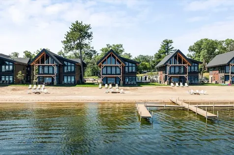 Cragun's Hillside #703 6 Bdrm Cronobles Court East Gull Lake MN 56401