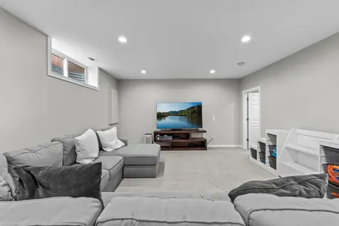5040 Xerxes Avenue S Minneapolis MN 55410