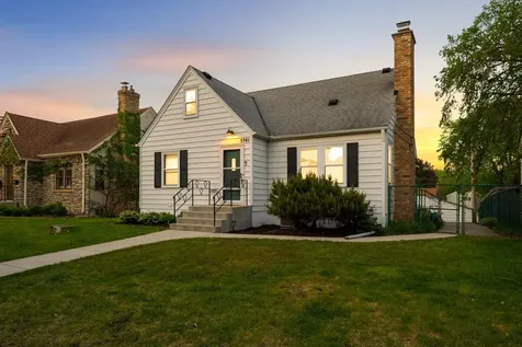 5741 13th Avenue S Minneapolis MN 55417