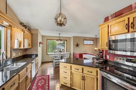 6156 152nd Street N Hugo MN 55038