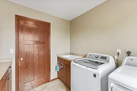 1141 Jasmine Lane Jordan MN 55352