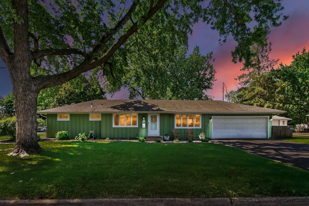 121 E 94 1/2 Street Bloomington MN 55420