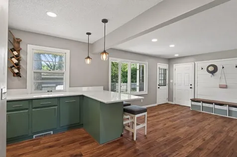 121 E 94 1/2 Street Bloomington MN 55420