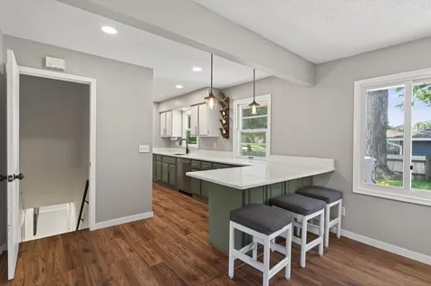 121 E 94 1/2 Street Bloomington MN 55420