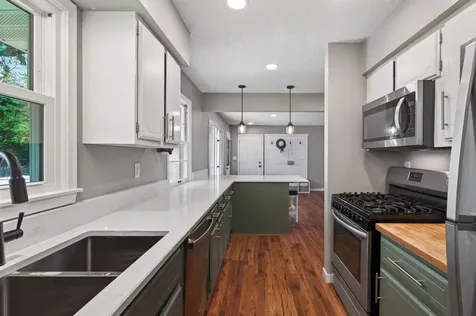 121 E 94 1/2 Street Bloomington MN 55420