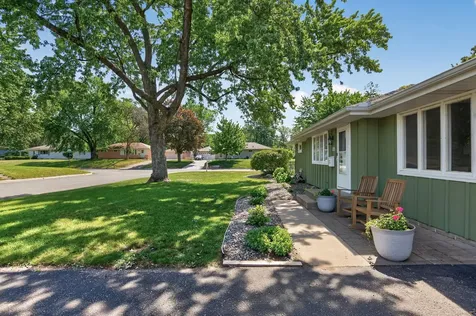 121 E 94 1/2 Street Bloomington MN 55420