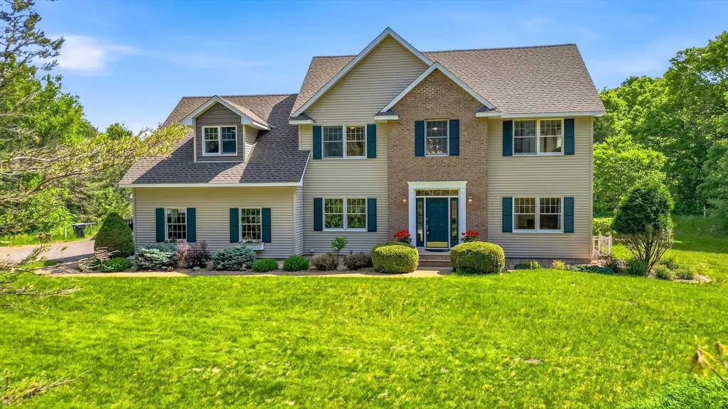 27215 140th Street NW Zimmerman MN 55398