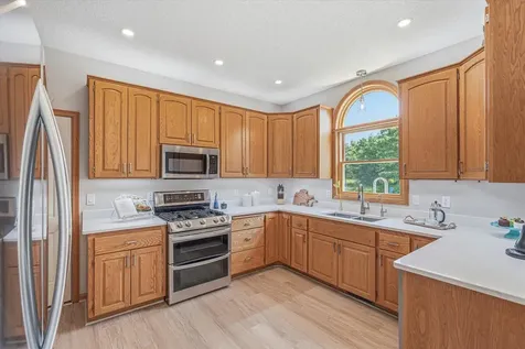 27215 140th Street NW Zimmerman MN 55398