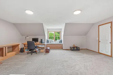 27215 140th Street NW Zimmerman MN 55398
