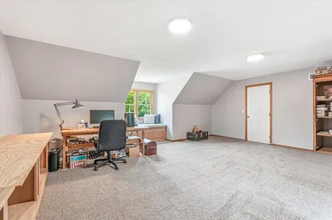 27215 140th Street NW Zimmerman MN 55398