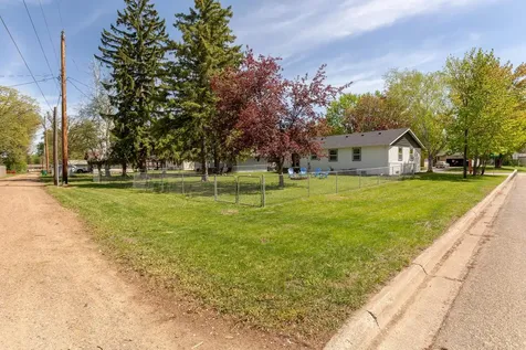 1203 10th Avenue NE Brainerd MN 56401