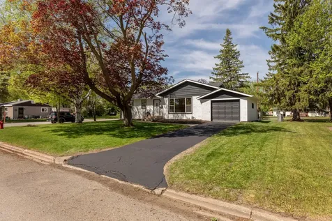 1203 10th Avenue NE Brainerd MN 56401
